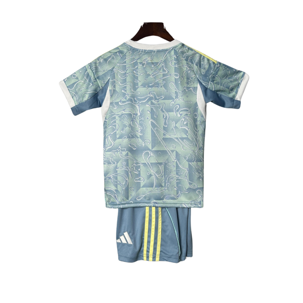 Conjunto Niño Juventus 2025/26